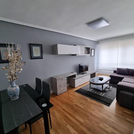 Ferienwohnung Vivienda Silvia Renfe León Exterior foto