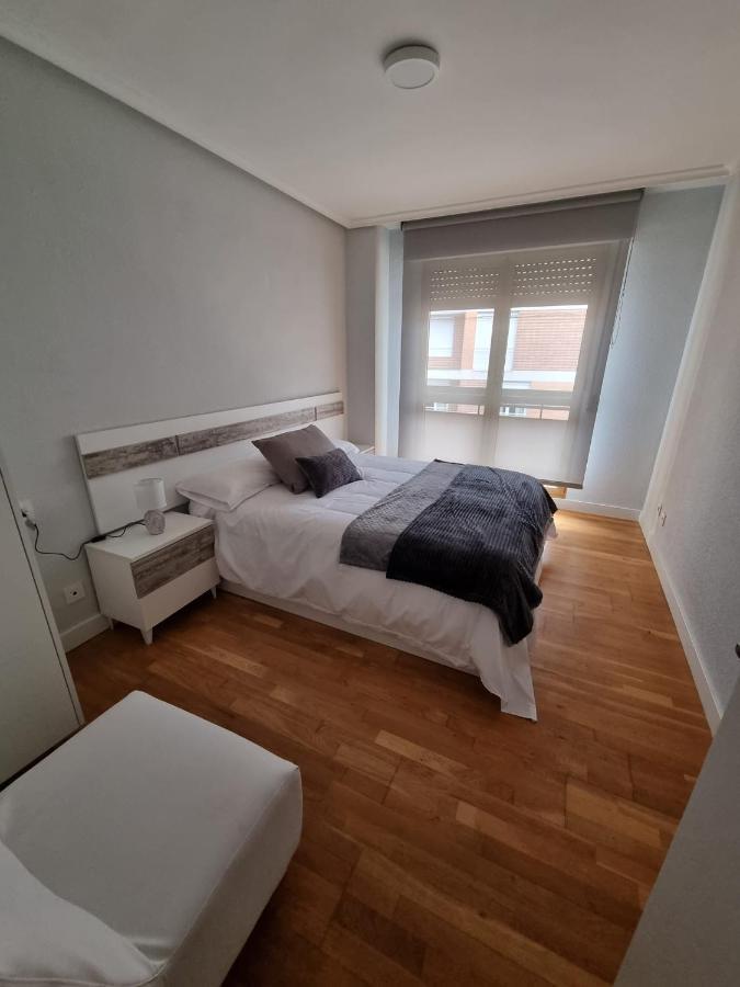 Ferienwohnung Vivienda Silvia Renfe León Exterior foto